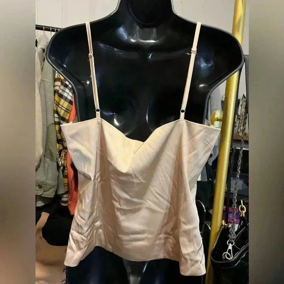Elegant NWT Knot-Front Tank Top - Silky Beige Cream Champagne - Size Large - Picture 3 of 5